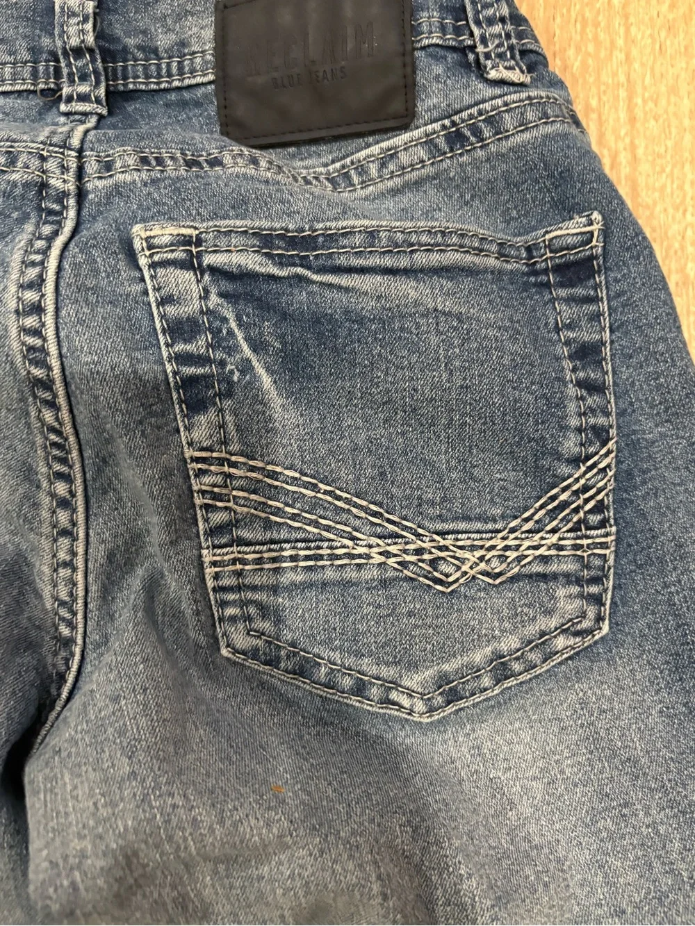 Reclaim Slim Straight Men’s Jeans in Medium Blue